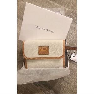 Dooney and Bourke wallet